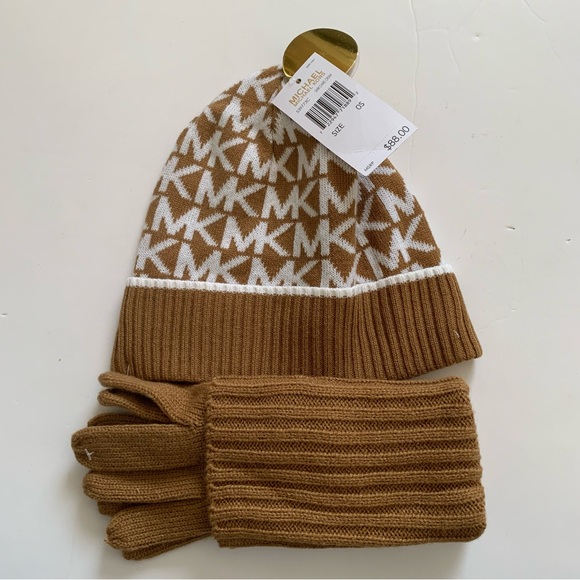 Michael Kors hat beanie gloves logo signature w tag $88 - Picture 1 of 9